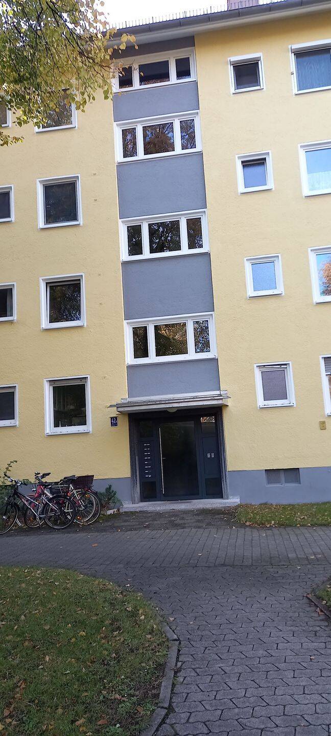 3 Zimmerwohnung mit Süd Balkon von Privat, 81671 München (Au-Haidhausen Berg am Laim Ramersdorf-Perlach)