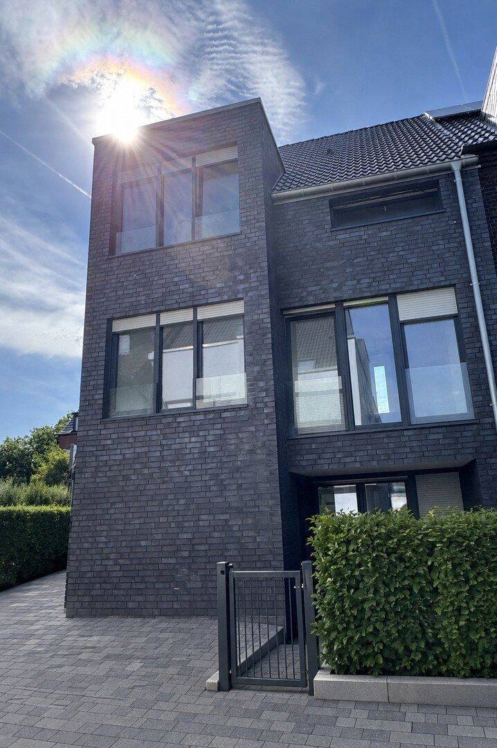 Erstbezug, einzigartiges Split-Level-Haus in Meerbusch-Büderich / Düsseldorf, 40667 Meerbusch