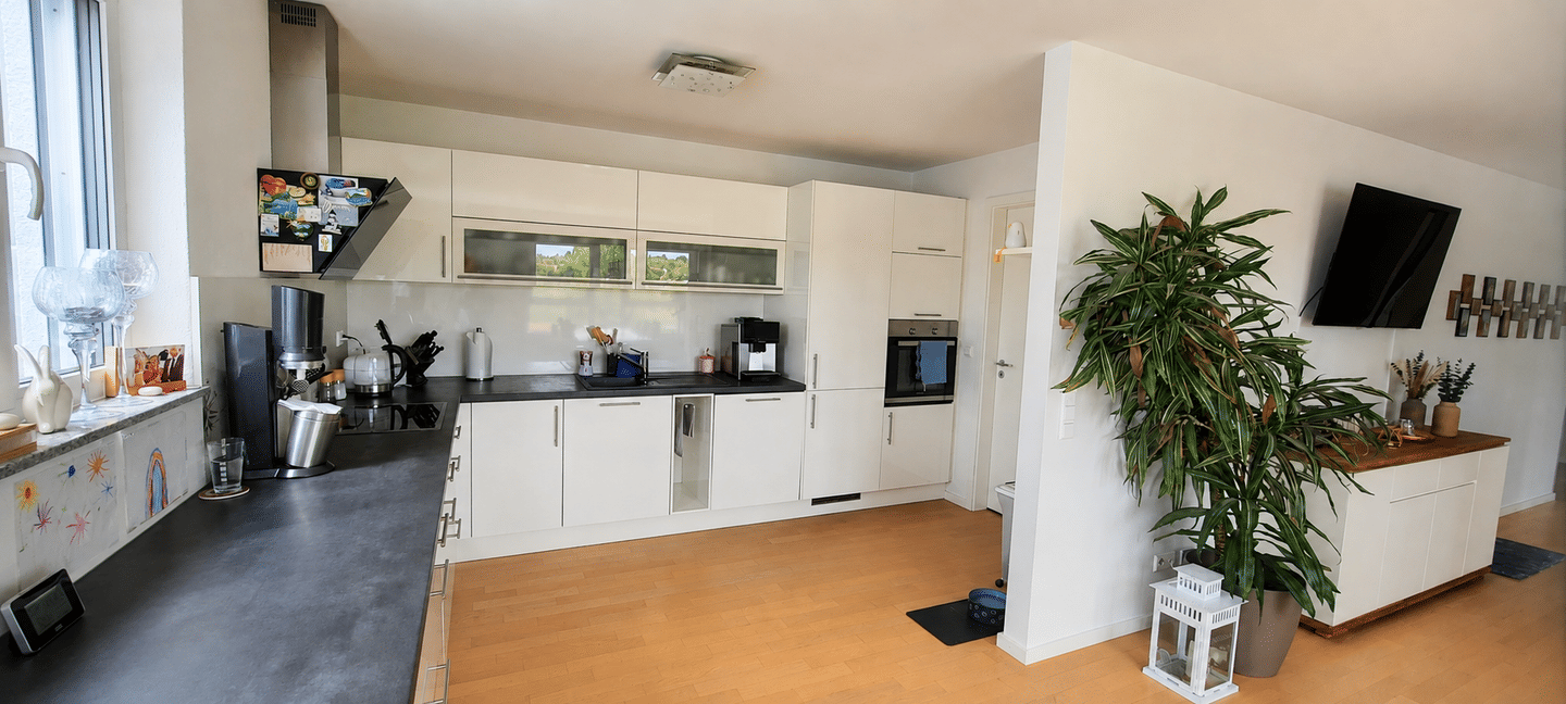 Moderne 4 – Zimmer – Wohnung mit Balkon, 71554 Weissach im Tal