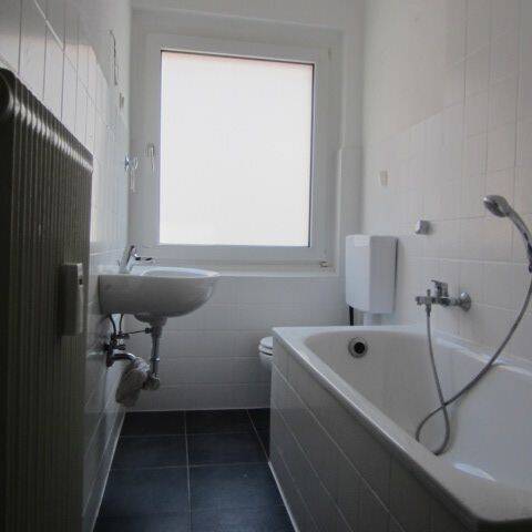Gemütliche 2-Zimmer-Wohnung in Gelsenkirchen bequem und zentral, 45888 Gelsenkirchen (Bulmke-Hüllen)