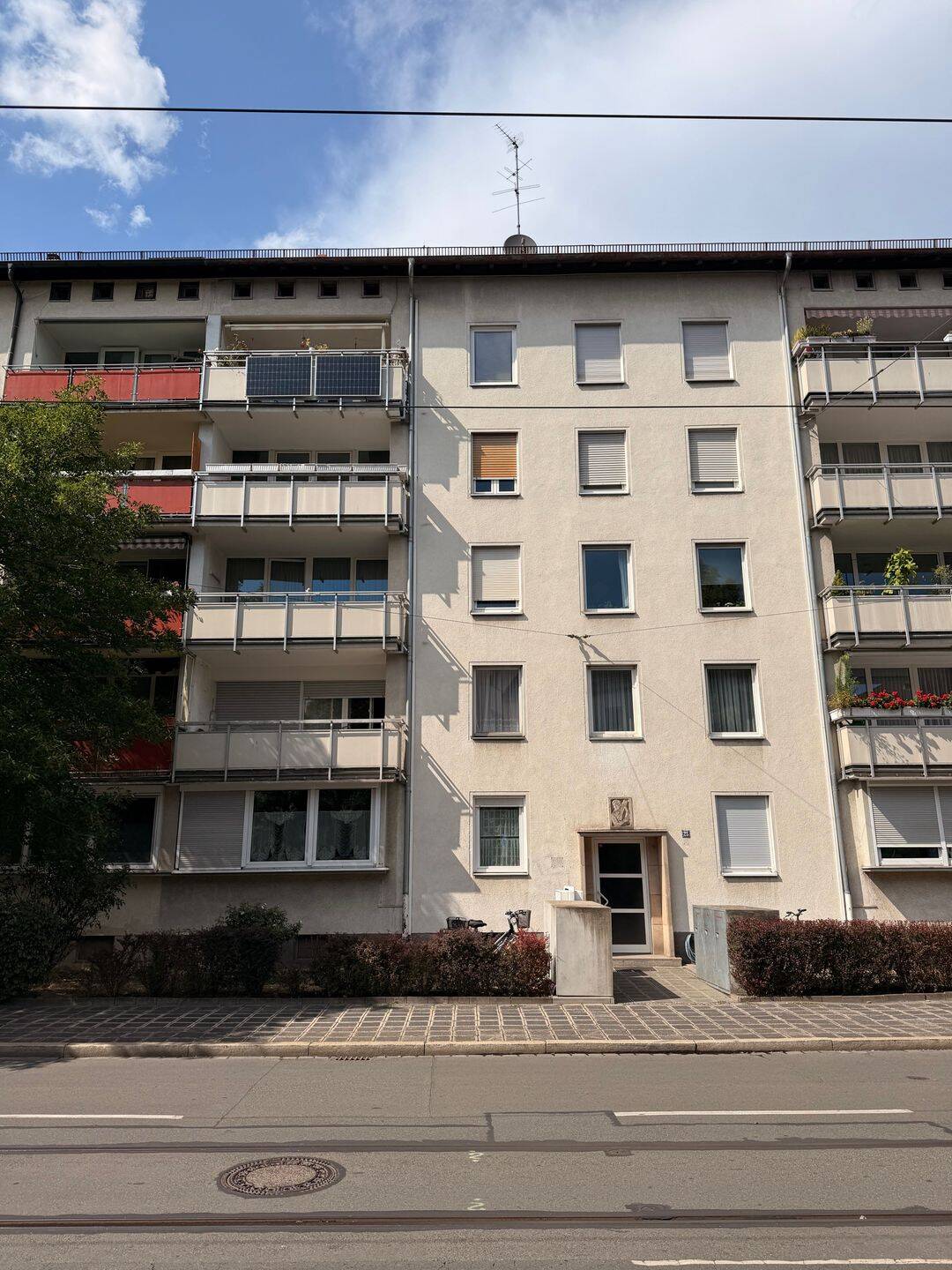 Gepflegte 2,5 Zimmer Wohnung im Herzen von Nürnberg! Ohne Maklergebühren!, 90408 Nürnberg (Großreuth h. d. Veste Gärten h. d. Veste Maxfeld Nordbahnhof Sankt Johannis)
