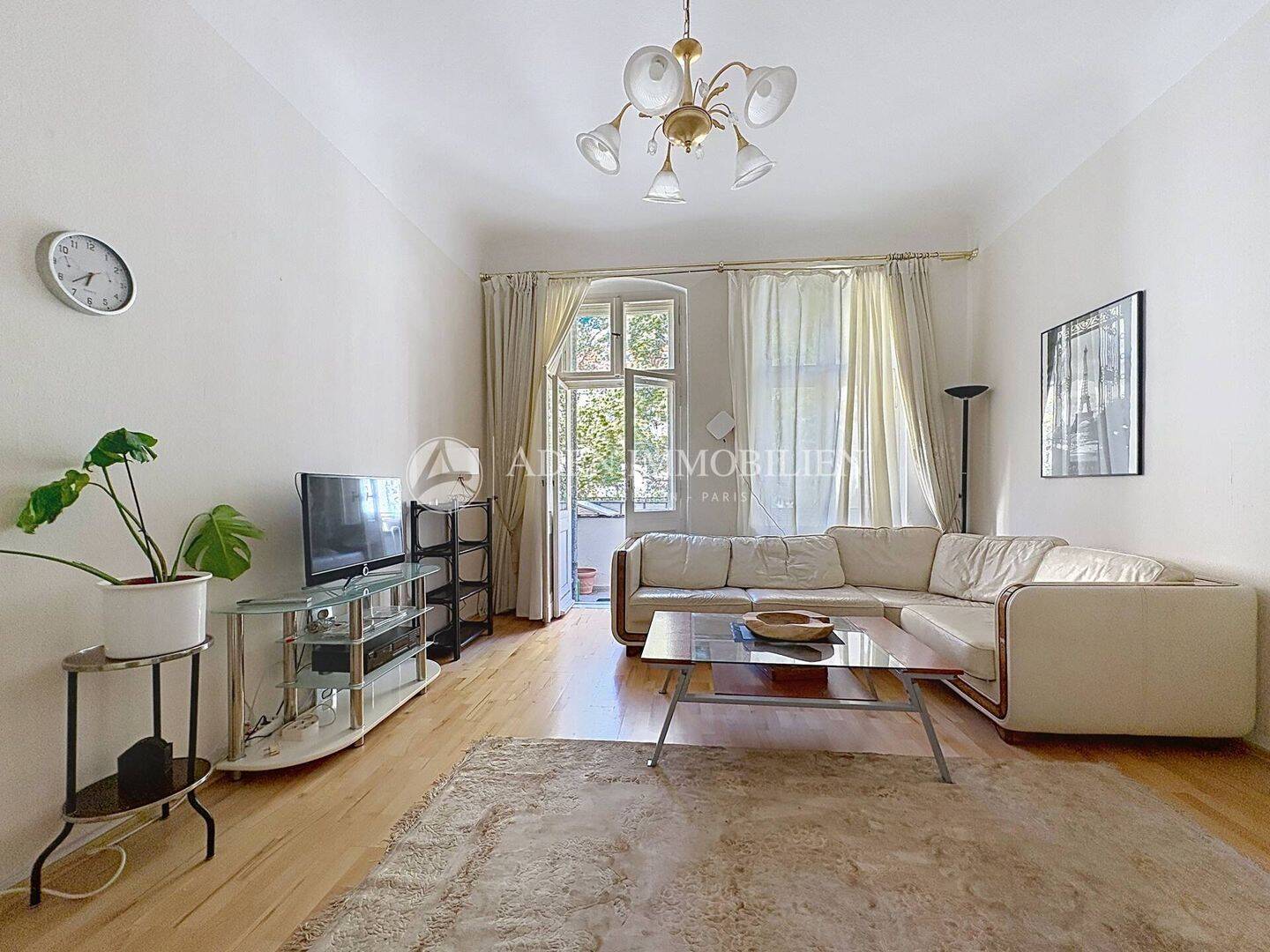 Voll möblierte 2-Zimmer-Altbauwohnung mit Balkon in attraktiver Lage, 10585 Berlin (Charlottenburg-Wilmersdorf Charlottenburg)