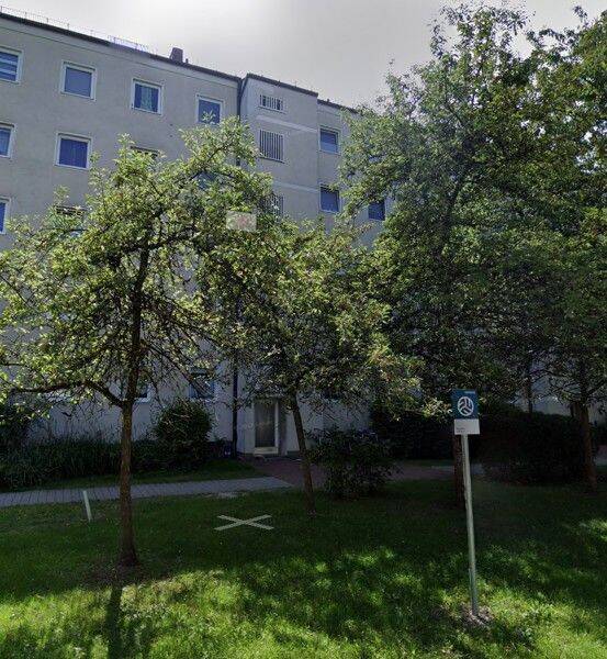 Kernsanierte 2-Zimmer-Wohnung mit Balkon, 81241 München (Aubing-Lochhausen-Langwied Pasing-Obermenzing)