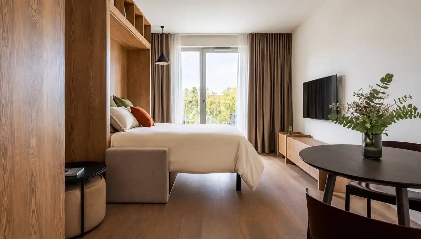 2 Monate mietfrei – Möbliertes Studio-Apartment mit Padel, Fitnessstudio, Dachterrasse & mehr, 12359 Berlin (Neukölln)