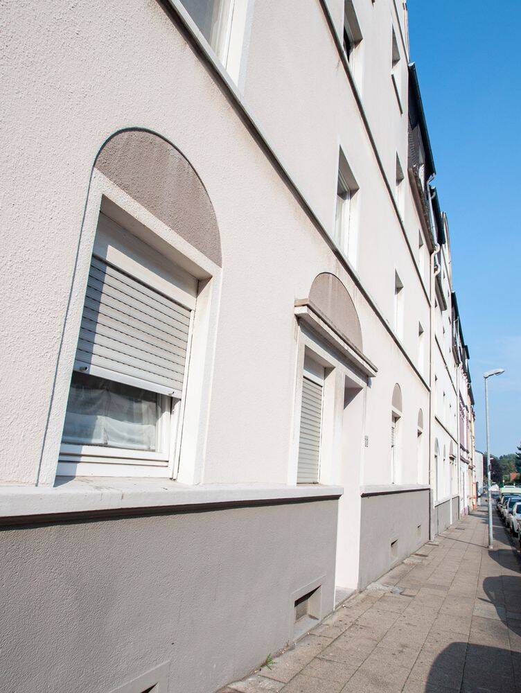 Neu. Hell. Bereit für Sie. / Fresh. Bright. Ready for you.