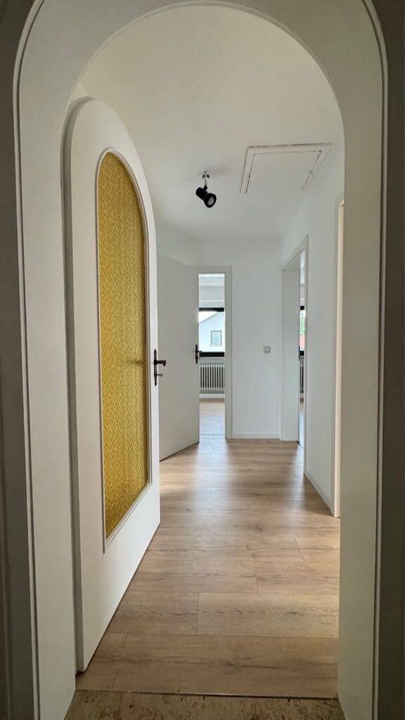 Schöne, frisch renovierte 2-Zimmer-Wohnung – gemütlich und ideal für Singles oder Paare, 87734 Benningen