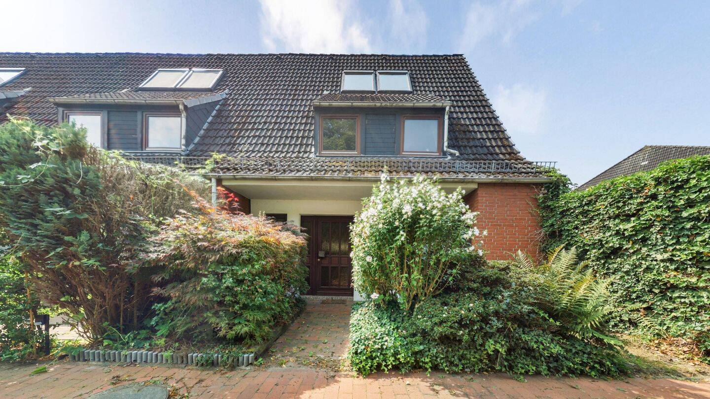 Großzügiges Reihenendhaus mit Wintergarten und viel Potenzial in Bremen-Arsten, 28279 Bremen (Arsten Habenhausen Huckelriede)