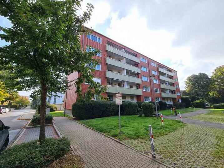 Ab 01.08.2026: günstig geschnittene 3-Zimmer-Wohnung