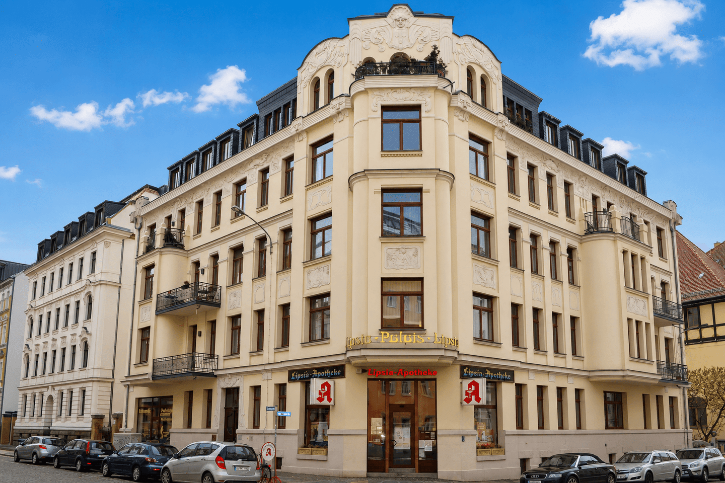 WOHLFÜHLGARANTIE // Edle Dachgeschosswohnung im Herzen der Südvorstadt // inklusive Einbauküche, 4275 Leipzig (Marienbrunn Südvorstadt)