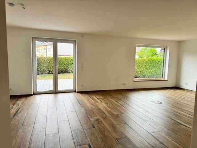 Renovierte Erdgeschosswohnung in ruhiger Lage mit viel Platz!, 86836 Graben