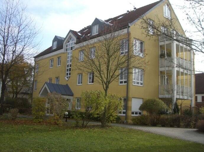 2- Zimmerwohnung mit Garten, 1328 Dresden