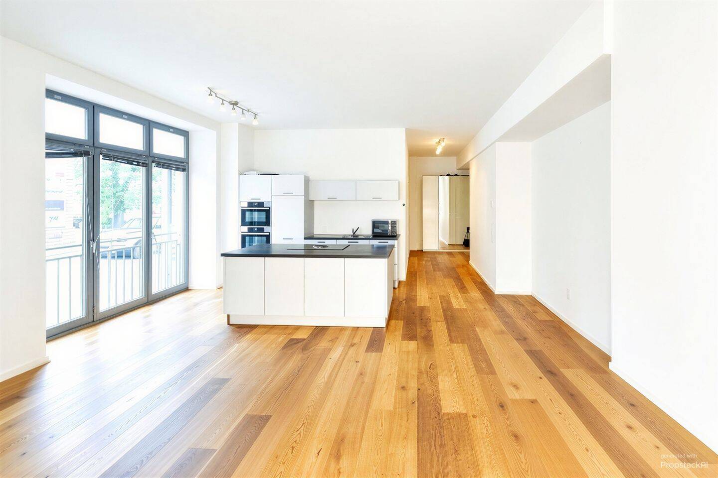 Großzügige 3-Zimmerwohnung in zentraler Lage mit Einbauküche und vielen Extras, 77933 Lahr/Schwarzwald