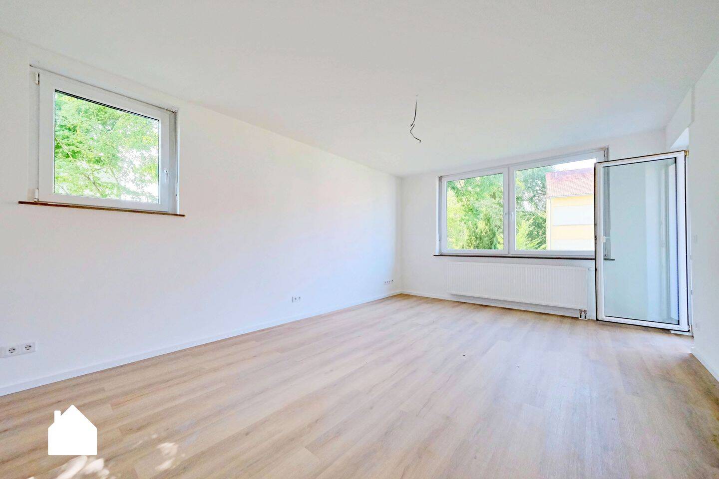 Erstbezug nach Sanierung: Helle 3-Zimmer-Wohnung mit Balkon!, 95444 Bayreuth (Altstadt City Gartenstadt Kreuzstein Neue Heimat)