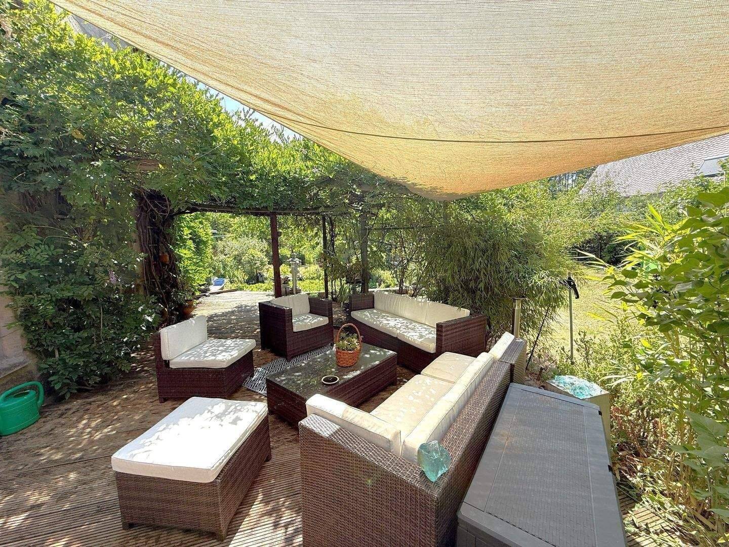 Geschichte mit Wohnkomfort – Charmantes 260 m² Einfamilienhaus mit Traumgarten mit 1.357m² in ruhiger Lage, 90596 Schwanstetten