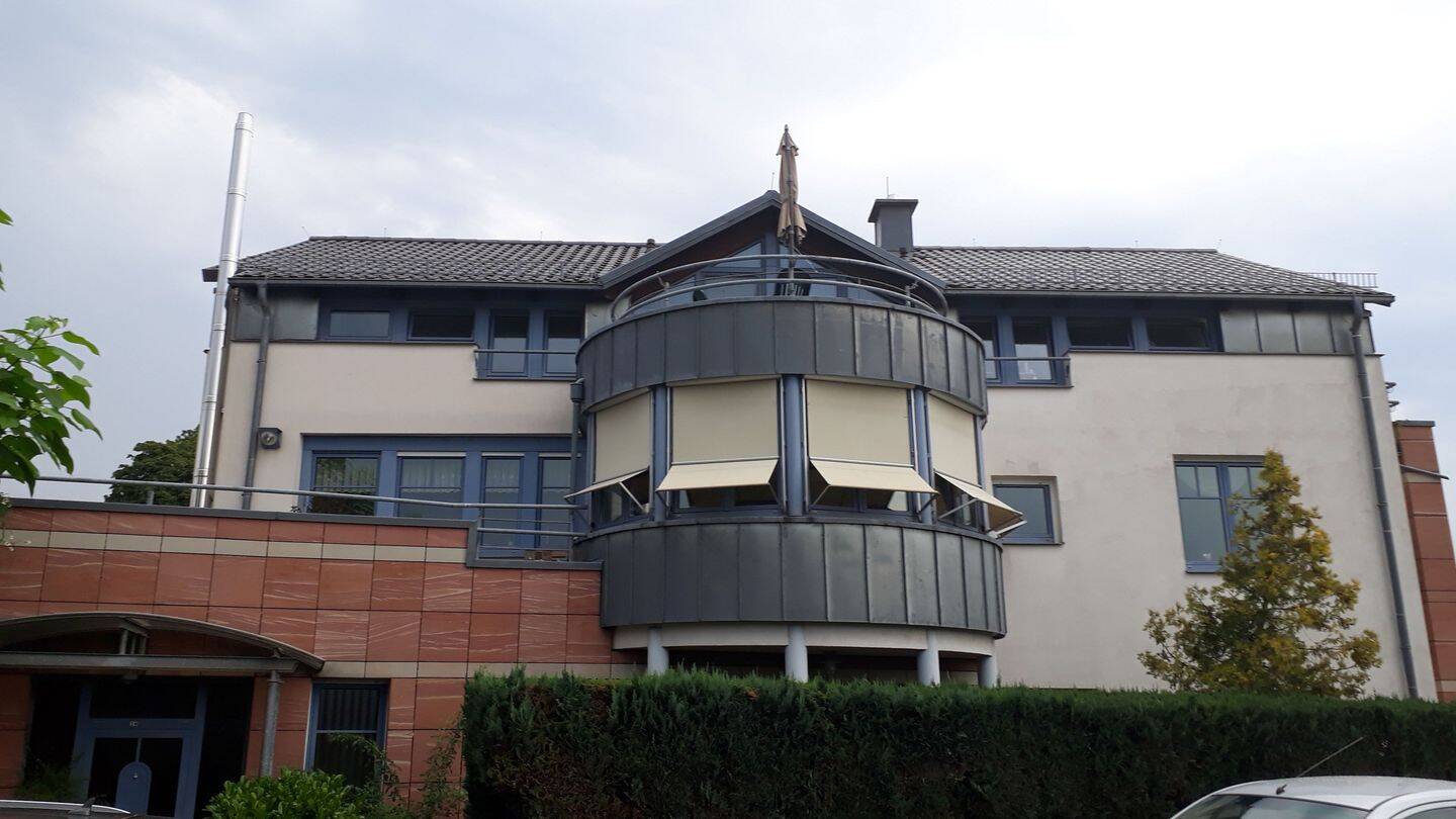 3,5-Raum-Wohnung mit Dachterrasse in ruhiger grüner Wohnlage, 99425 Weimar
