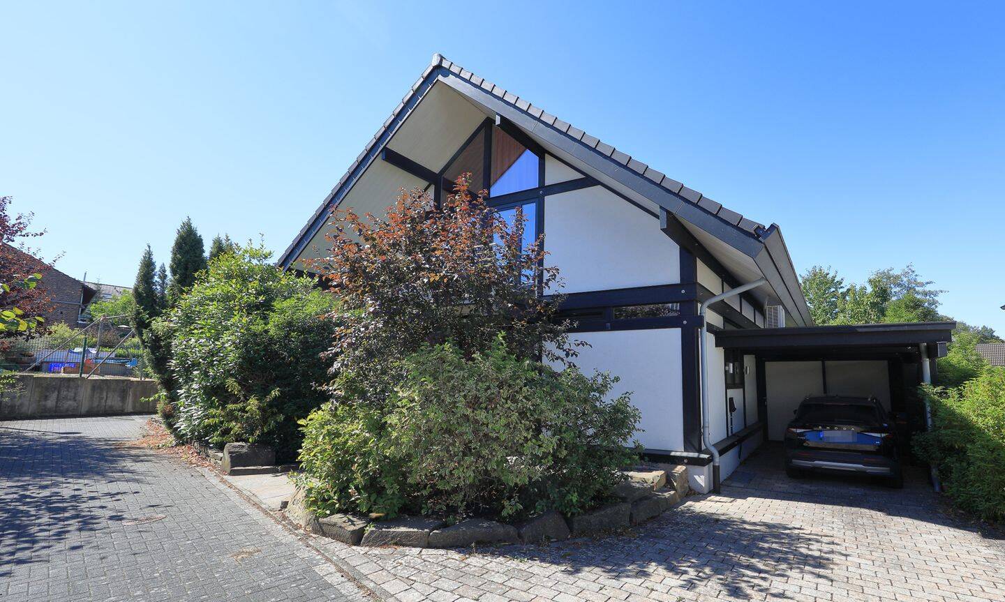 Exklusives Architektenhaus – Licht, Natur und Garten in perfekter Harmonie, 53123 Bonn