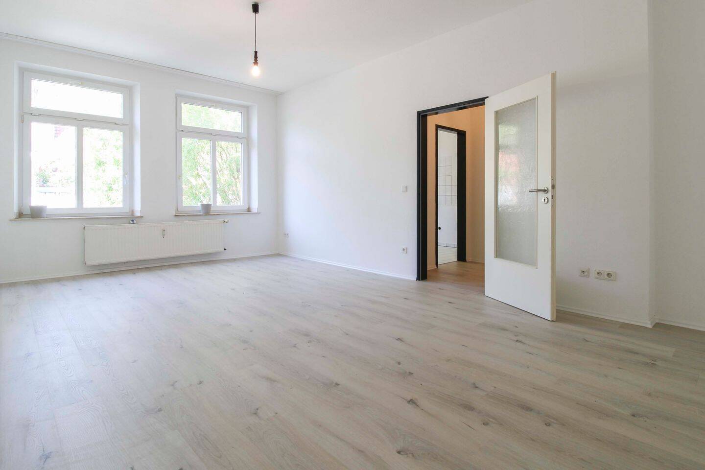 Neu renovierte 2,5-Zimmer Eigentumswohnung in historischem Schulgebäude – sofort bezugsfrei!, 44628 Herne