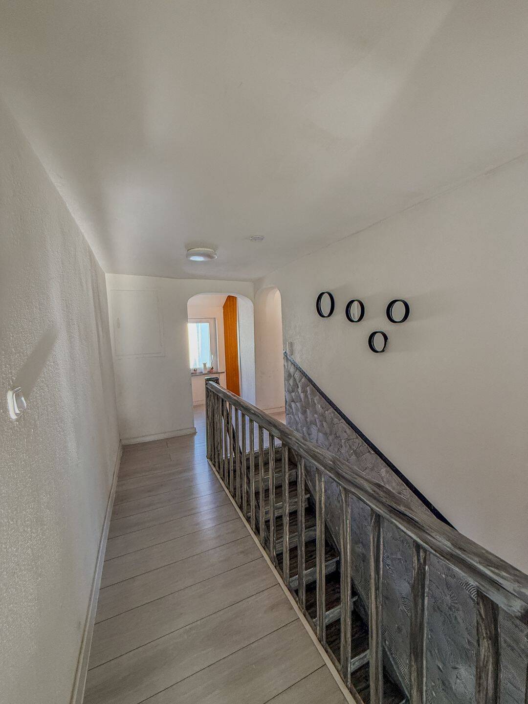 Charmantes Einfamilienhaus mit zwei Scheunen – Platz für Familie, Hobby und Ideen, 72379 Hechingen
