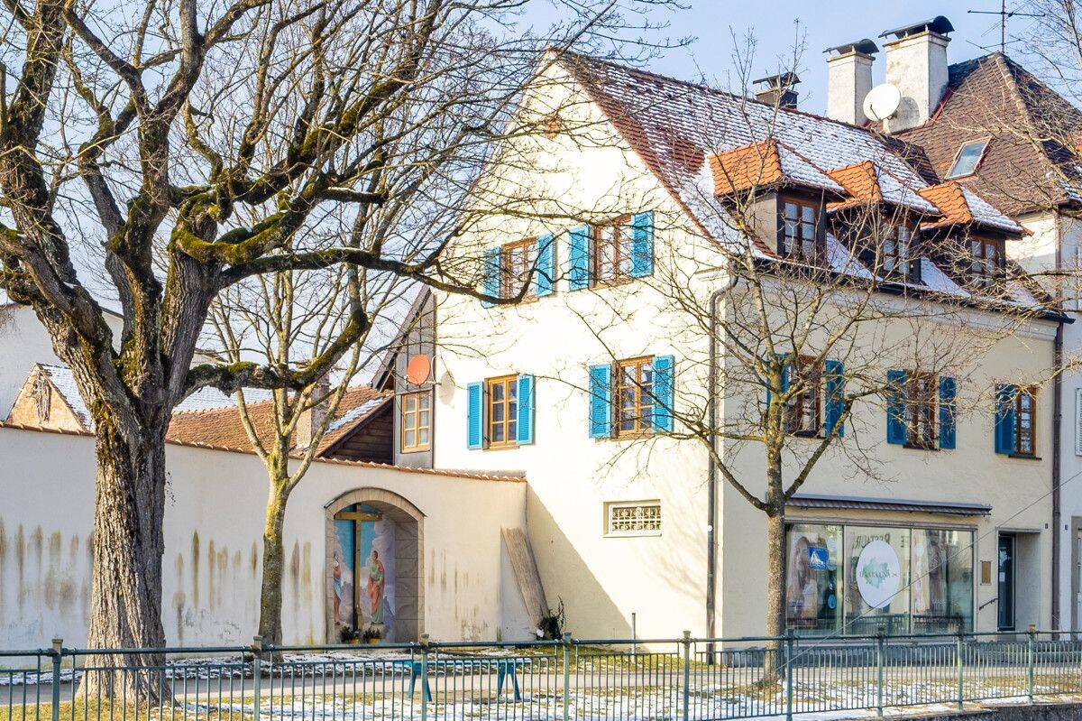 Direkt am Klostergarten: Historisches Wohn- und Geschäftshaus, 87724 Ottobeuren