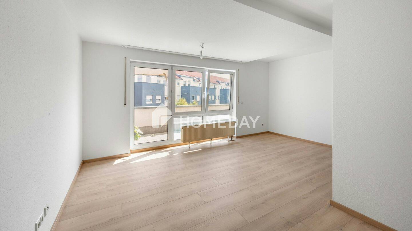 Lichtdurchflutetes Raumwunder mit großer Süd-West Dachterrasse, 74613 Öhringen