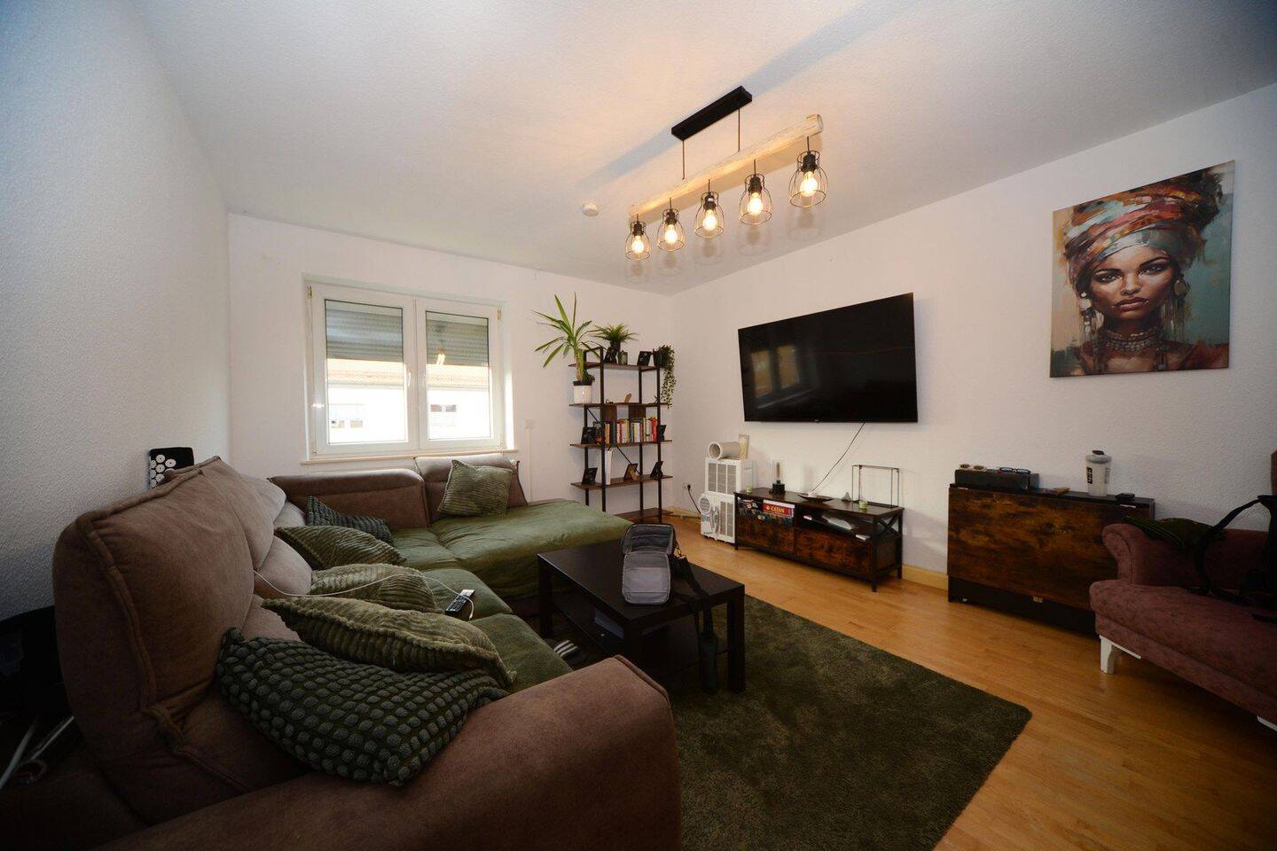 2 Zimmer Wohnung m. Echtholz Parkett EBK, ideal für Single oder Paar. 4. OG rechts, 90459 Nürnberg