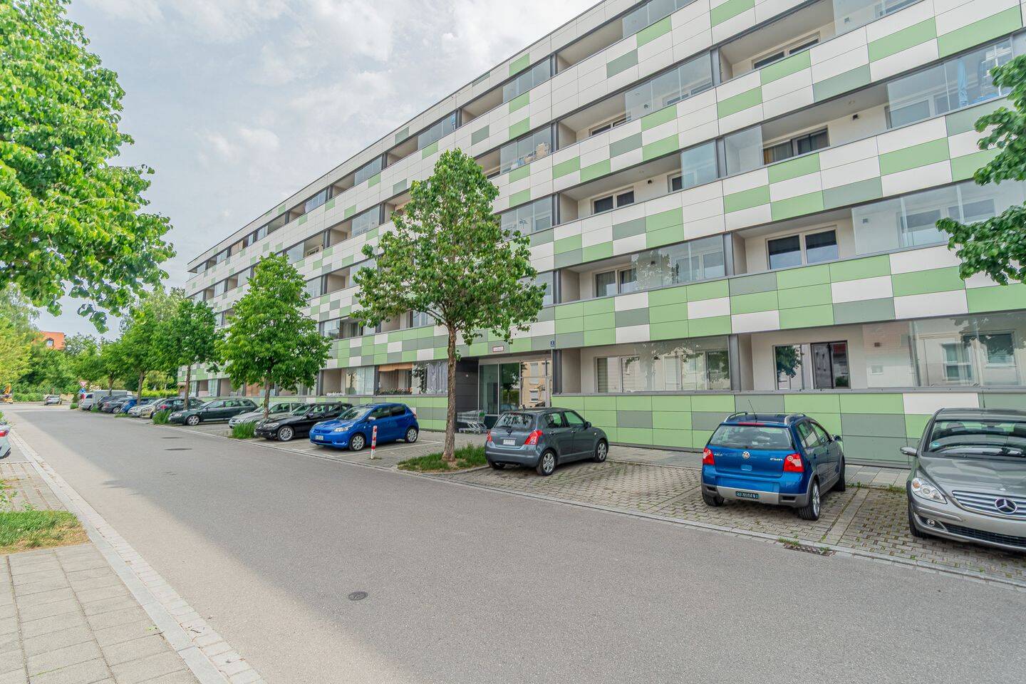 Moderne 2-Zimmer-Wohnung mit Einbauküche und Loggia / Markt Schwaben, 85570 Markt Schwaben