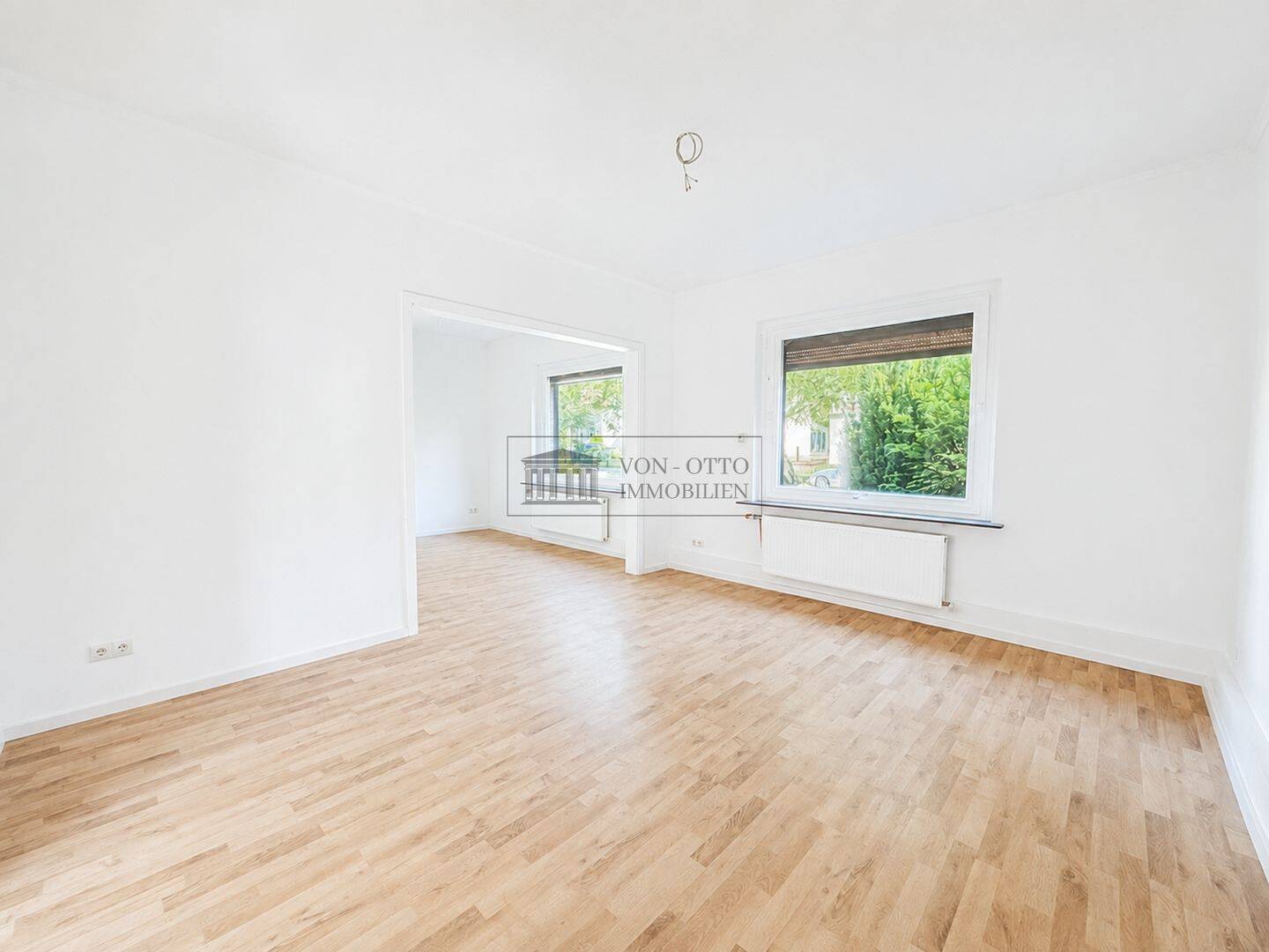 Modernisiert: Zweifamilienhaus in Ahrensburg, 22926 Ahrensburg