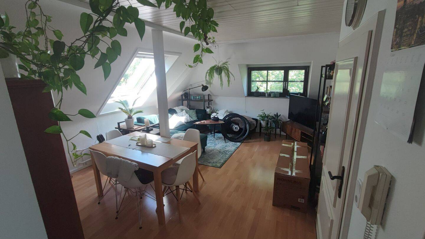 Helle, freundliche 2,5 Zimmer Wohnung in Stuttgart-West / Kräherwald, 70193 Stuttgart (Nord West)