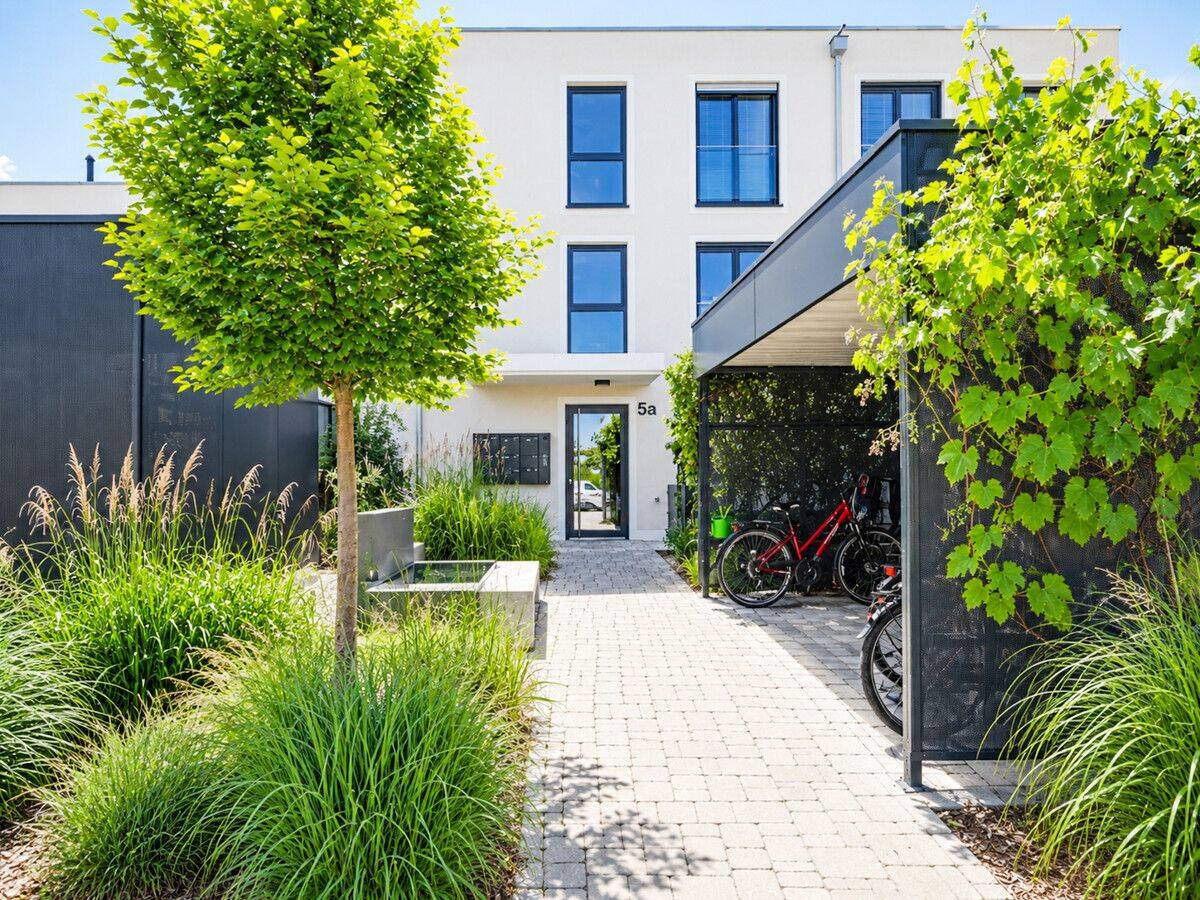 Traumhafte Maisonette-Wohnung nur wenige Gehminuten vom Ortszentrum und der Seepromenade, 82211 Herrsching a. Ammersee