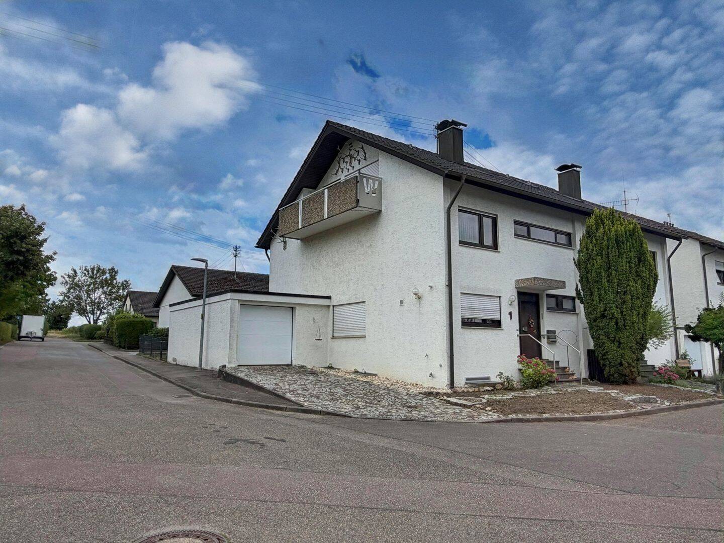 Doppelhaushälfte in ruhiger Lage, 74369 Löchgau