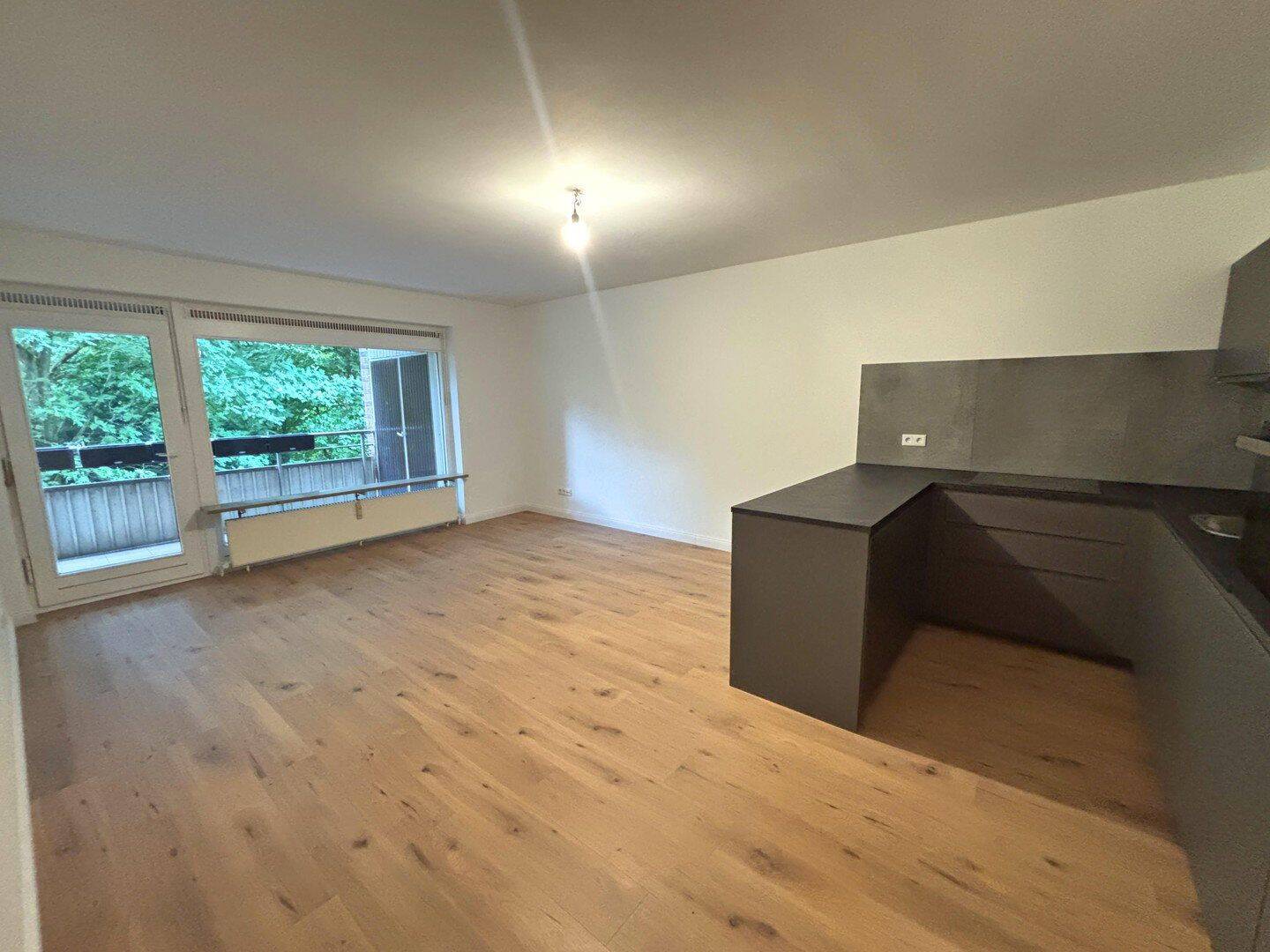 Moderne 3-Zimmer ETW, Erstbezug nach Sanierung, inkl. TG-Stellplatz, ohne Courtage, 22147 Hamburg (Wandsbek Rahlstedt)