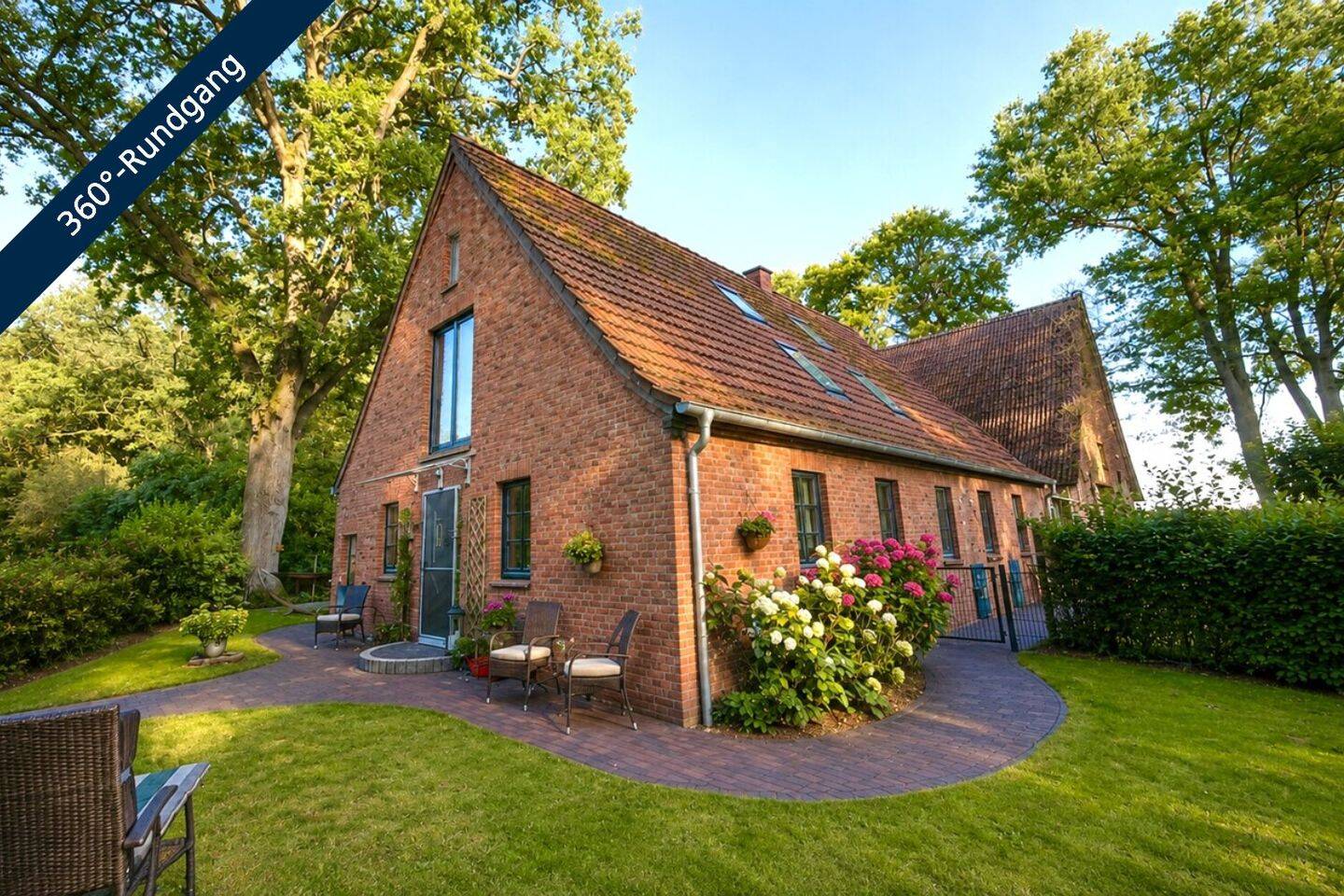 Landhaus in ruhiger Lage zwischen alten Bäumen und warmen Balken, 27419 Klein Meckelsen