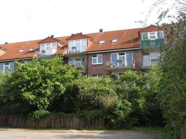 Einladende 2,5 Zimmer-Wohlfühlwohnung mit Sonnenbalkon in Norderstedt-Mitte zu vermieten !!, 22846 Norderstedt