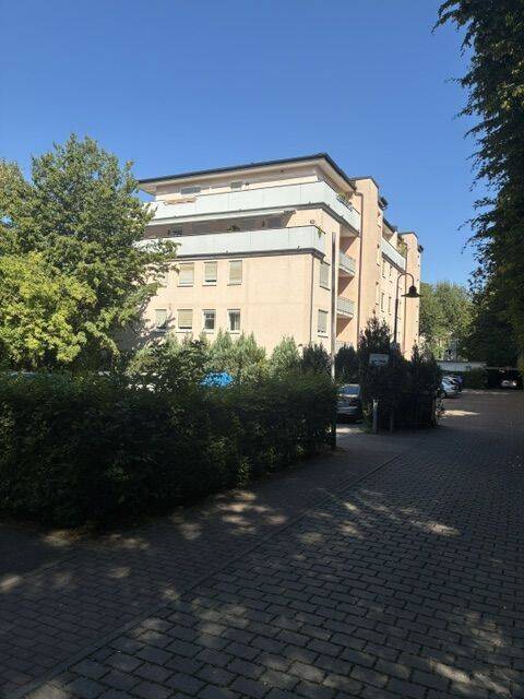 MTI – schöne, ruhige möblierte Etagenwohnung, 60431 Frankfurt am Main