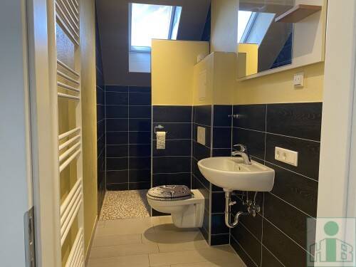 Schöne 3-Raum-Wohnung mit PKW-Stellplatz unweit des Klinikums in 02708 Großschweidnitz zu vermieten!, 2708 Dürrhennersdorf