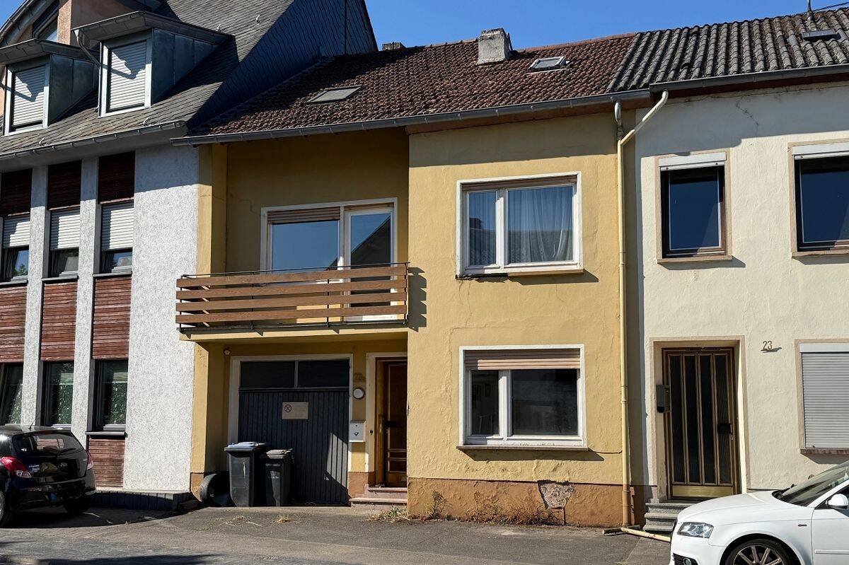 Hier sind Ihre Ideen gefragt – Renovierungs- bedürftiges Einfamilienhaus in Wasserliesch, 54332 Wasserliesch