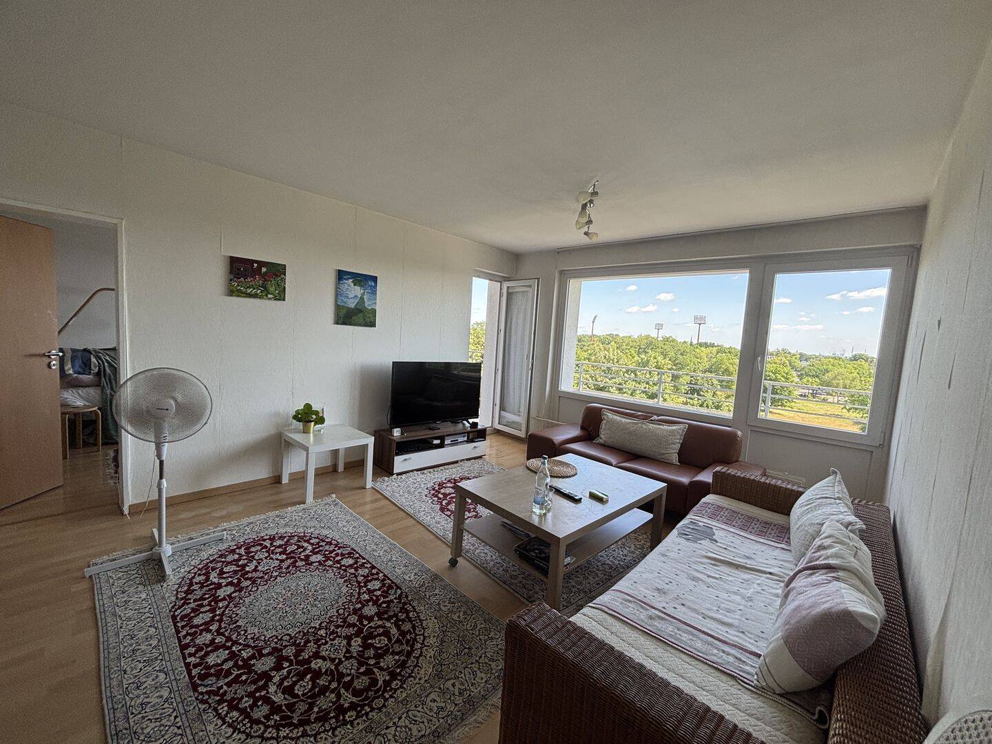 Stilvolle Eigentumswohnung in Krefeld mit atemberaubendem Fernblick. Ein echtes Highlight!