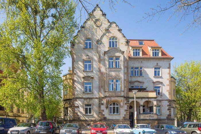 Top Lage in Uninähe für Studentenpärchen/Wohngemeinschaften., 1069 Dresden