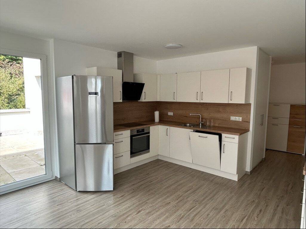 Attraktive 2-Zimmer-Wohnung mit Balkon und Tiefgaragenstellplatz, 91550 Dinkelsbühl