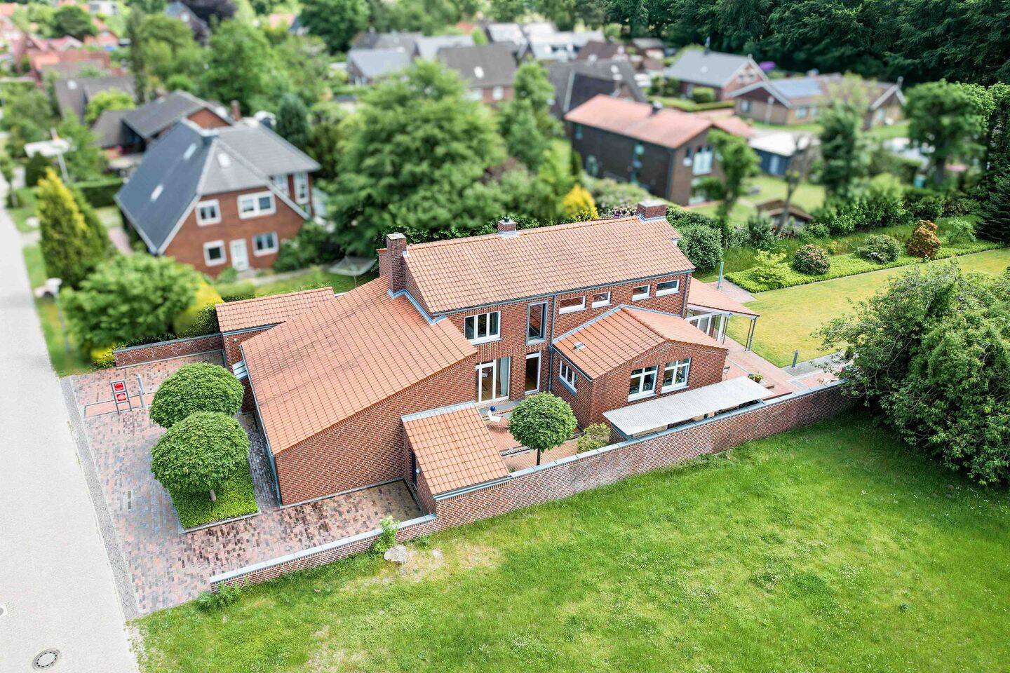 Zeitlose Architektur – außergewöhnliches Zuhause, 26427 Esens