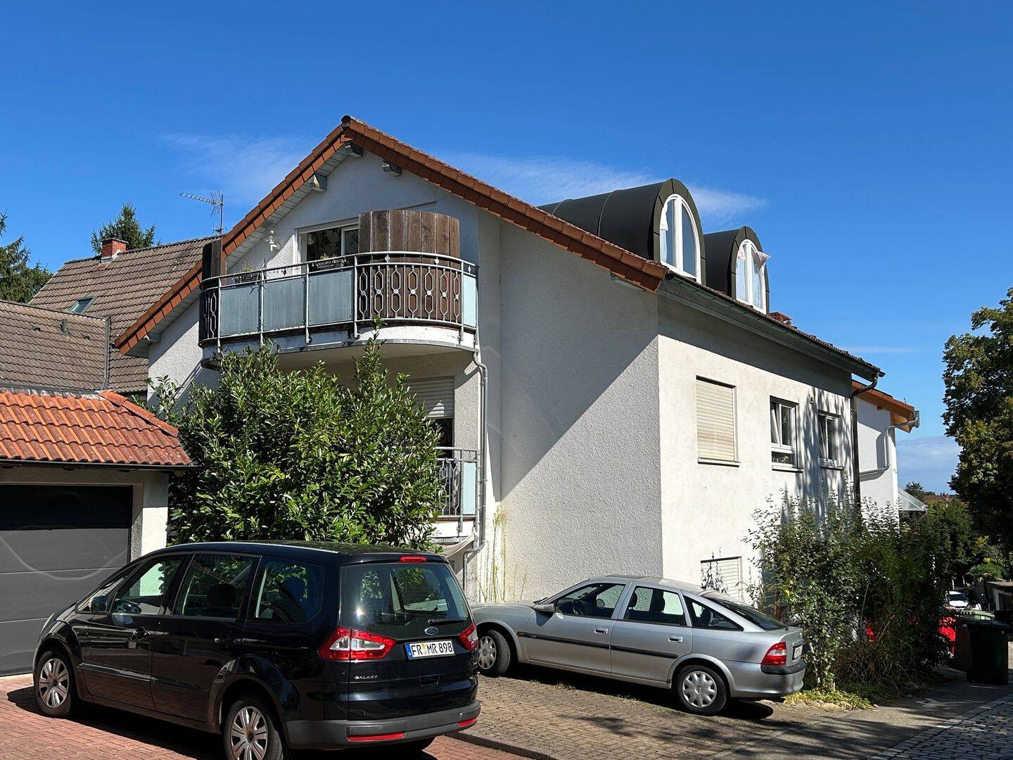 Großzügig geschnittene 2 Zimmer Dachgeschosswohnung in Freiburg – Zähringen, 79104 Freiburg im Breisgau