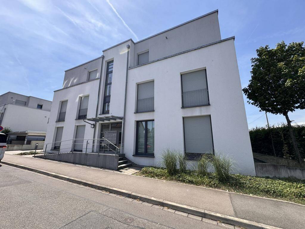 *** BARRIEREFREIE NEUWERTIGE WOHNUNG MIT GARTENANTEIL ***, 73240 Wendlingen am Neckar