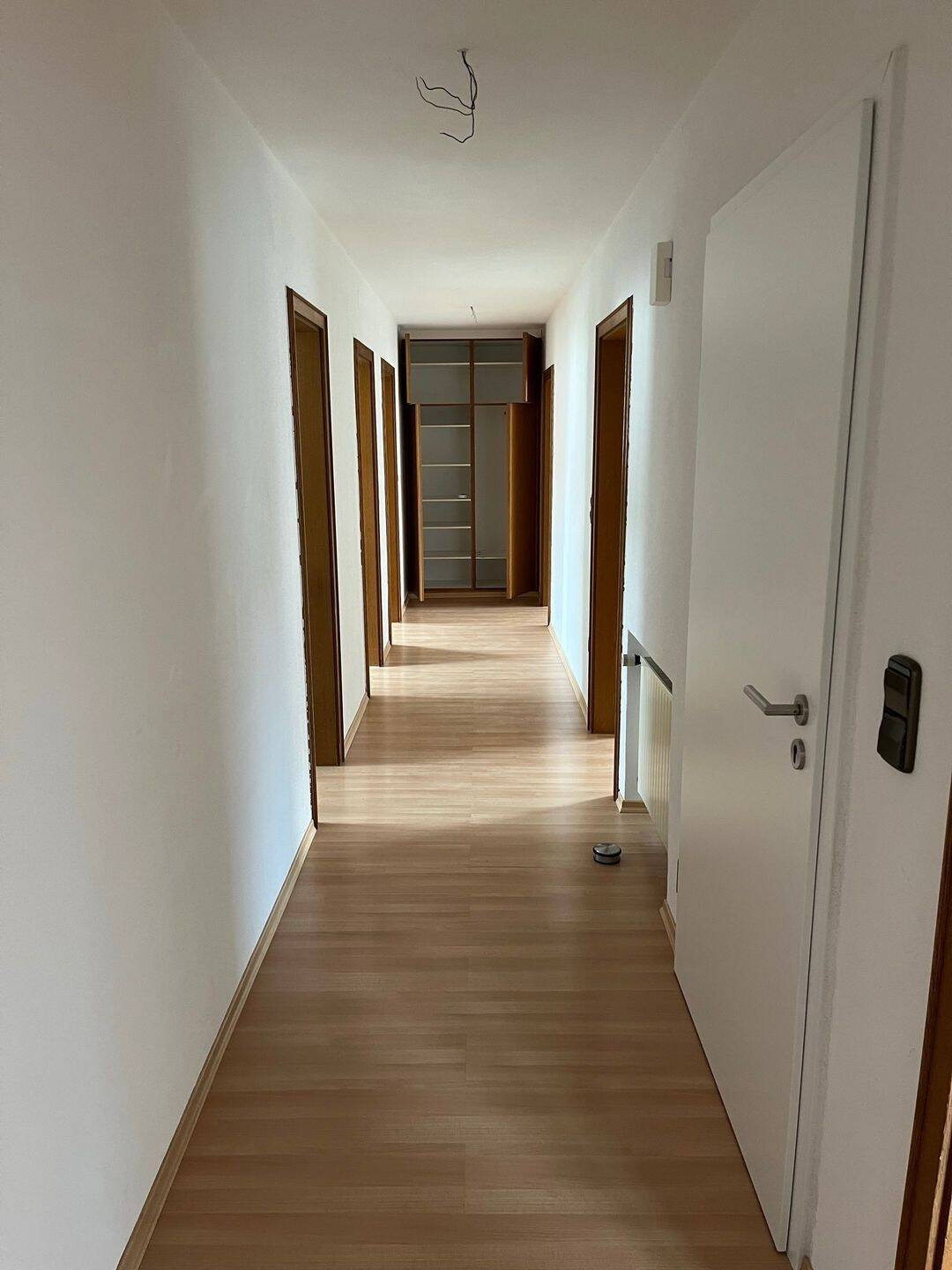 Helle, geräumige 5 Zimmerwohnung im Ortskern von Deiningen, 86738 Deiningen