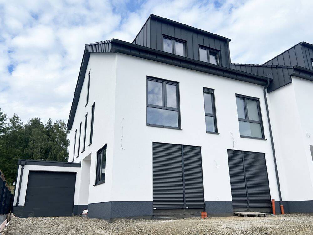 EIN GUTES GEFÜHL, ZUHAUSE ZU SEIN! DHH mit Einliegerwohnung, 51545 Waldbröl