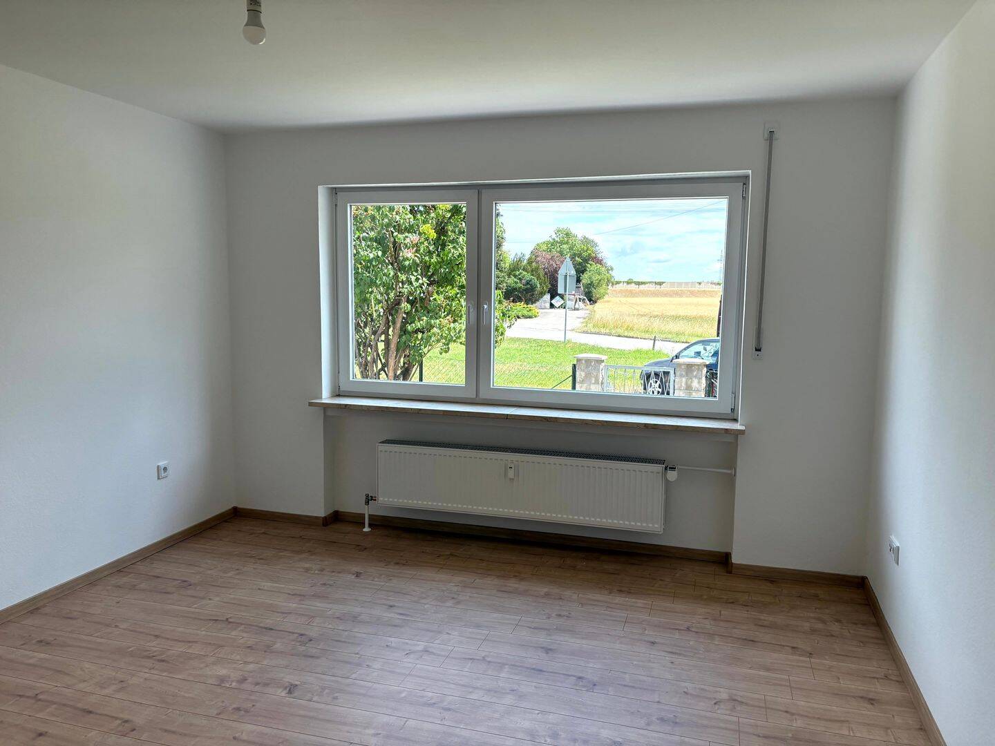 Neu renovierte Wohnung in München Langwied, 81249 München (Allach-Untermenzing Aubing-Lochhausen-Langwied Pasing-Obermenzing)