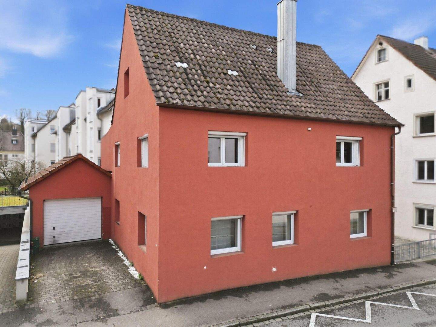 Großzügiges Einfamilienhaus in Zentrumslage von Weingarten, 88250 Weingarten
