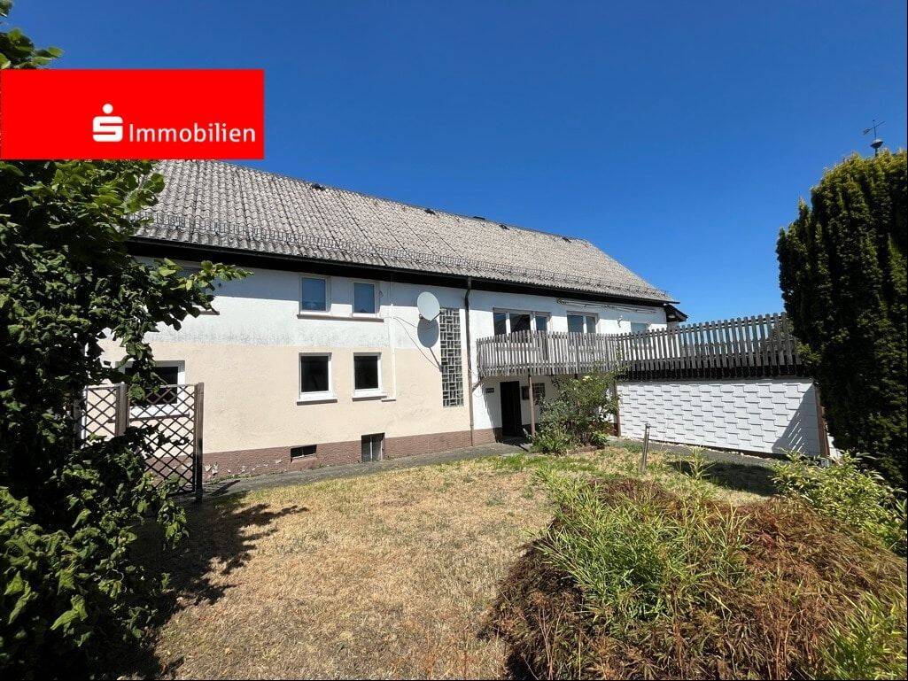 Freiraum & Flexibilität – großzügiges Wohnhaus mit Garagenanbau als ehemaliges Gewerbe!, 35767 Breitscheid
