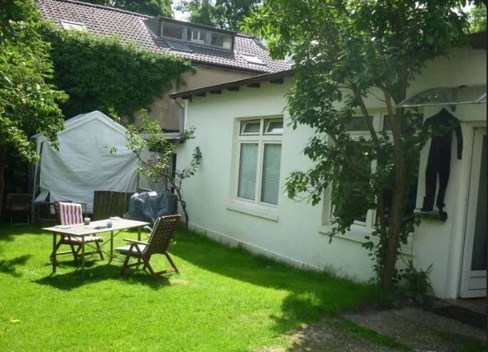 Zeitlich begrenzte Vermietung bis 31.12.2027 einer gemütlichen 2-Zi.-Wohnung in Hamburg-Blankenese, 22587 Hamburg (Altona)