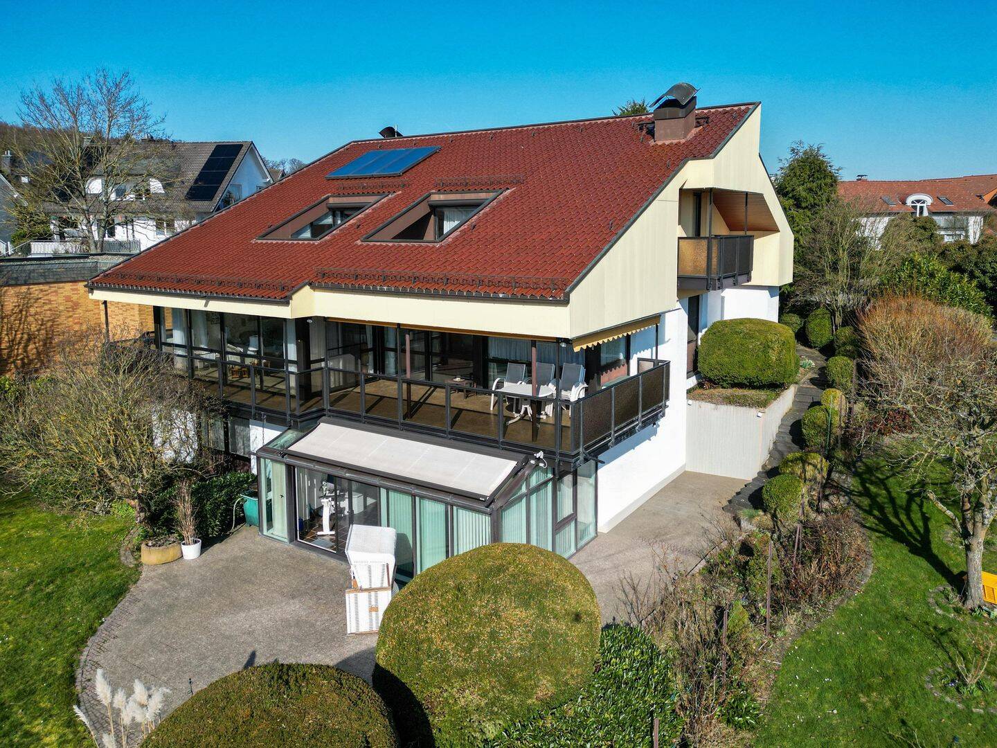Ihr Logenplatz über Kassel-Harleshausen – Stilvolles Wohnen in privilegierter Höhenlage, 34128 Kassel (Harleshausen Jungfernkopf Kirchditmold)