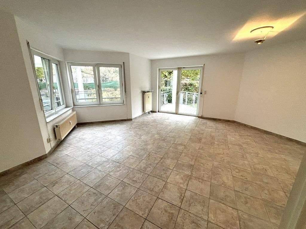 2 ZKBB mit Einbauküche in ruhiger zentraler Lage, 65189 Wiesbaden (Biebrich Wiesbaden)